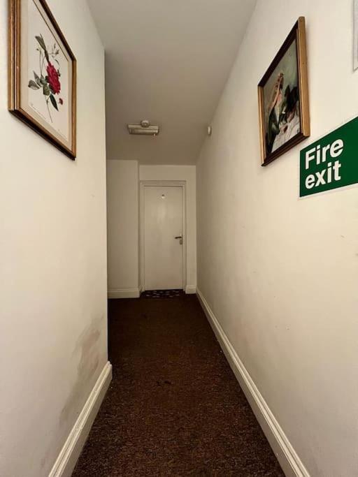Bright, First Floor, One Bedroom Flat In Wimborne Wimborne Minster Exterior foto